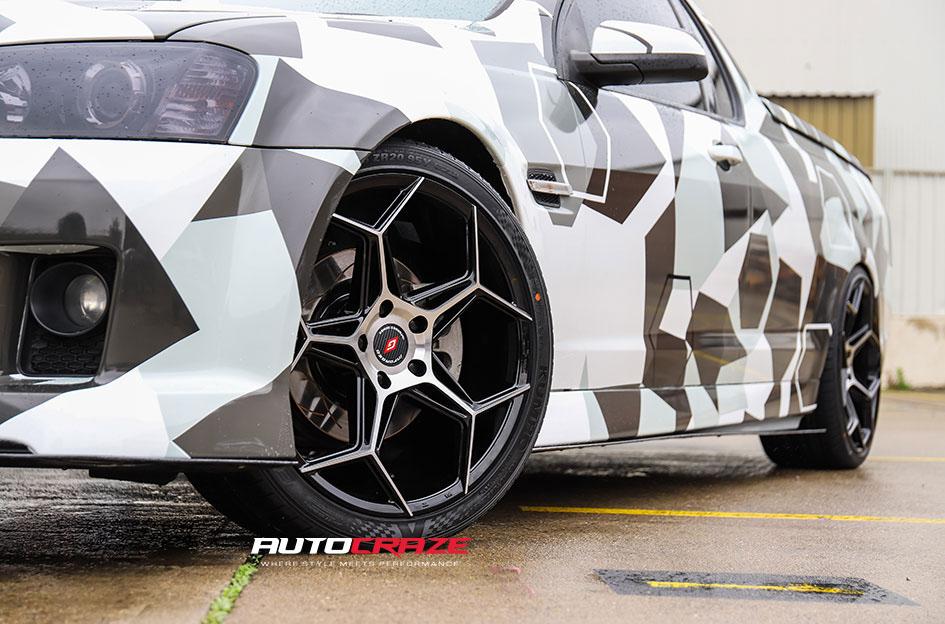 HOLDEN-COMMODORE-IFG40-BLACK-MACHINED-FACE